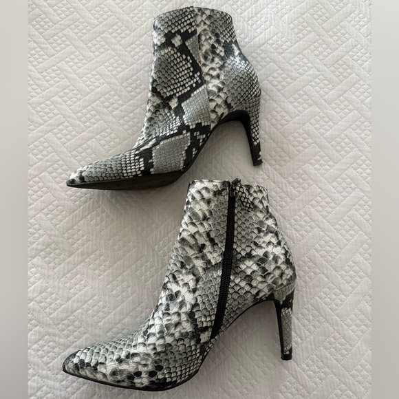 Snake Print Booties - Picture 2 of 6